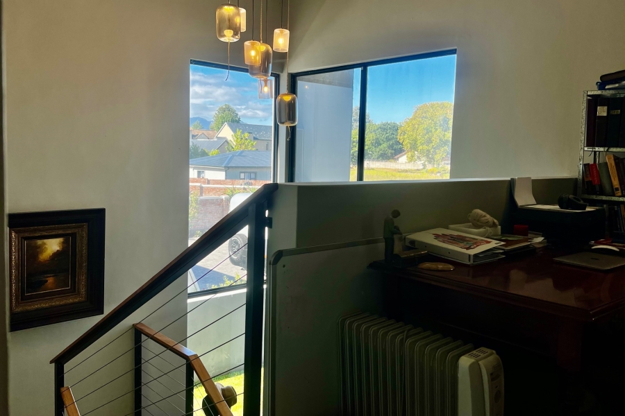 3 Bedroom Property for Sale in Highlands Western Cape